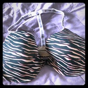 Victoria’s Secret t-back bra